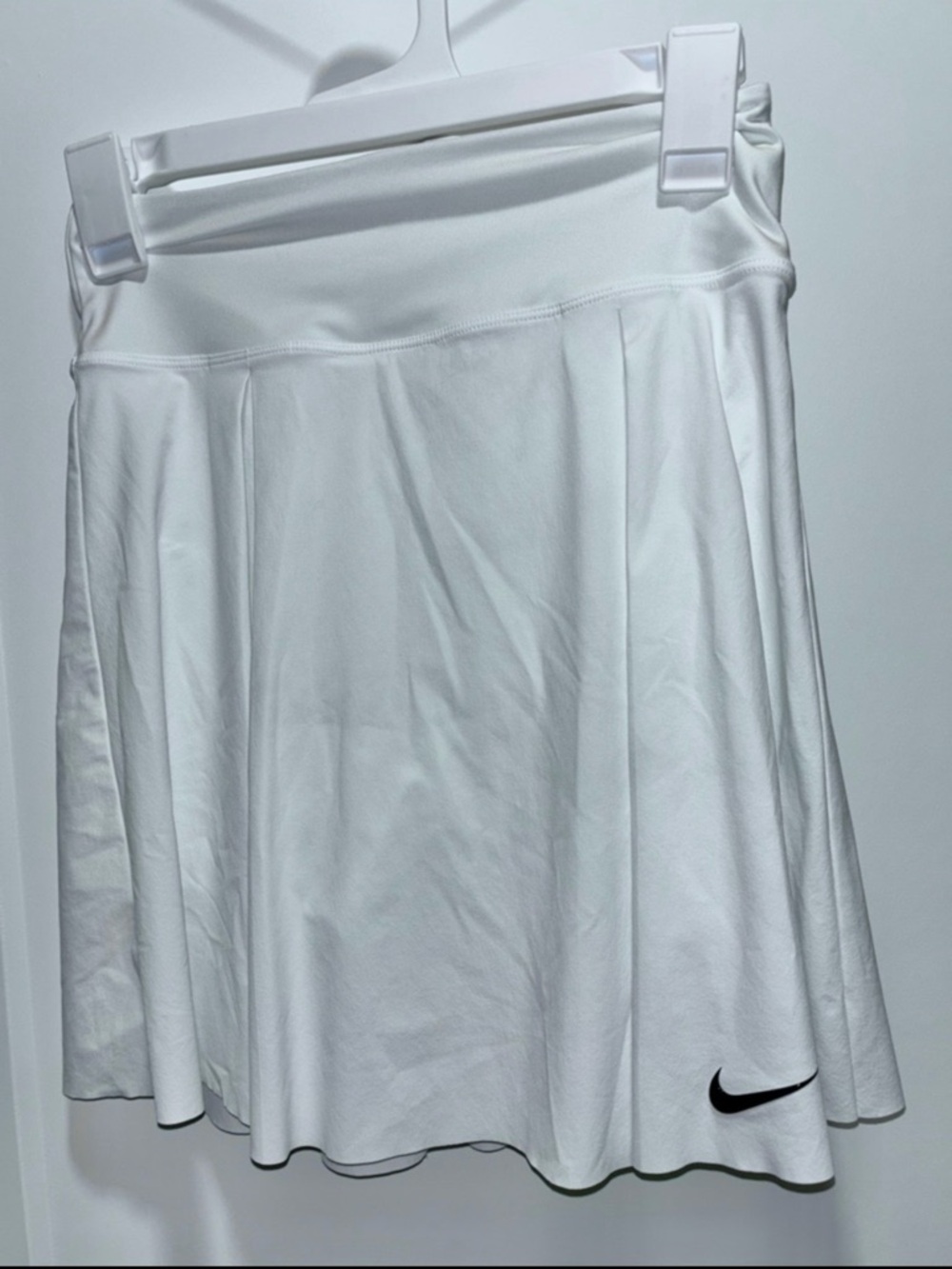 Nike White DriFit Skater Tennis Skort w Black Swoosh - Women’s Size XS - NWOT